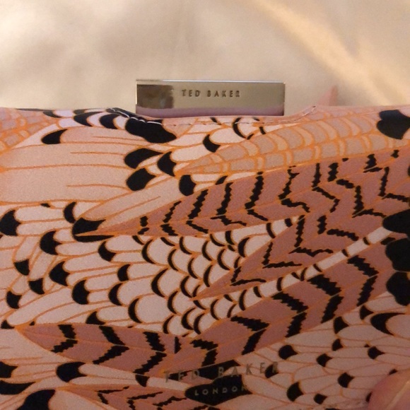 Ted Baker London Ferel Sunburst Feather Pink Leather Trifold Wallet NWT - Picture 11 of 15